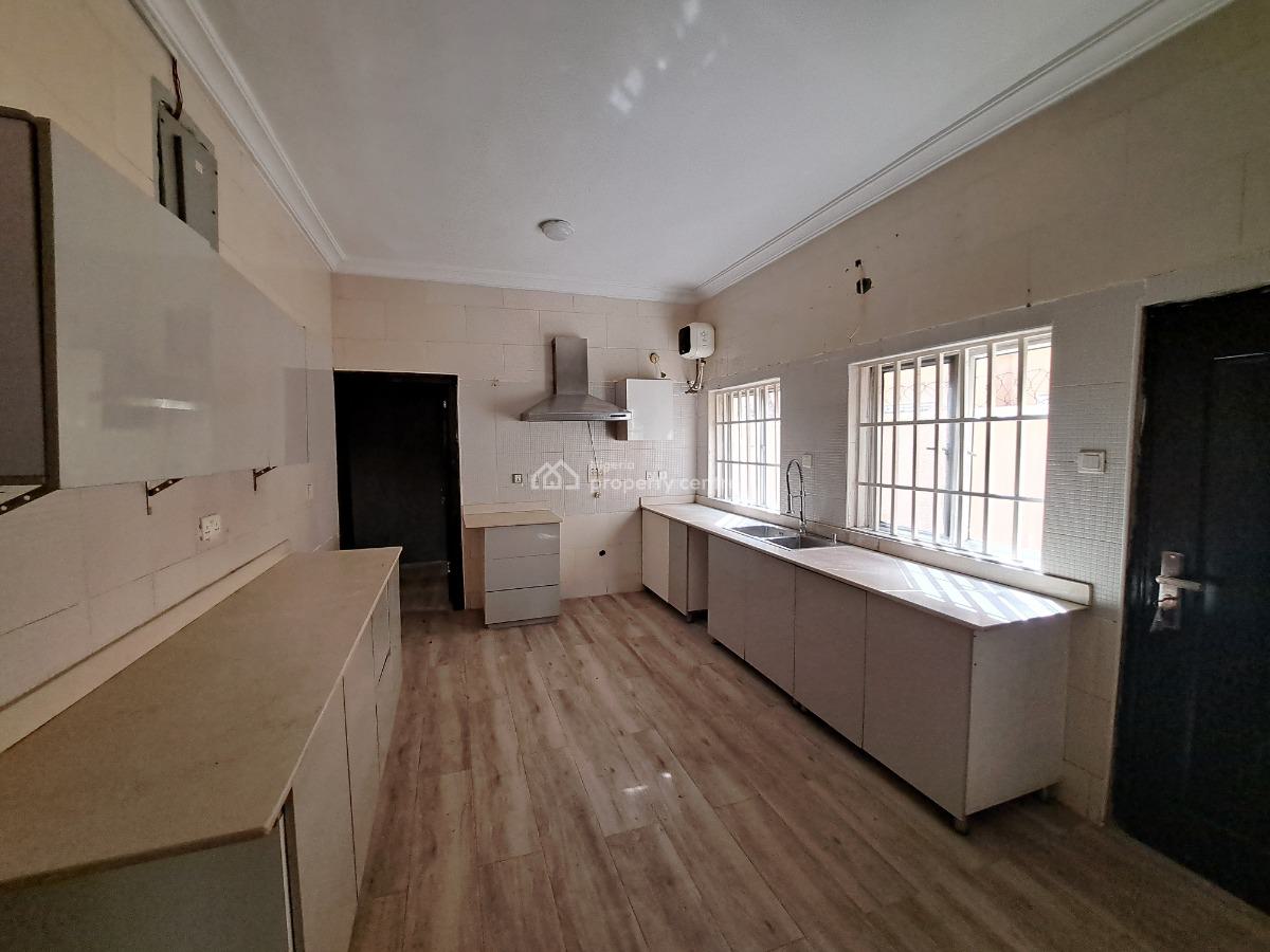 Spacious & Renovated 5 Bedroom Duplex with 2 Bq, Anterior, Box Room Et, Lekki Phase 1, Lekki, Lagos, Detached Duplex for Rent