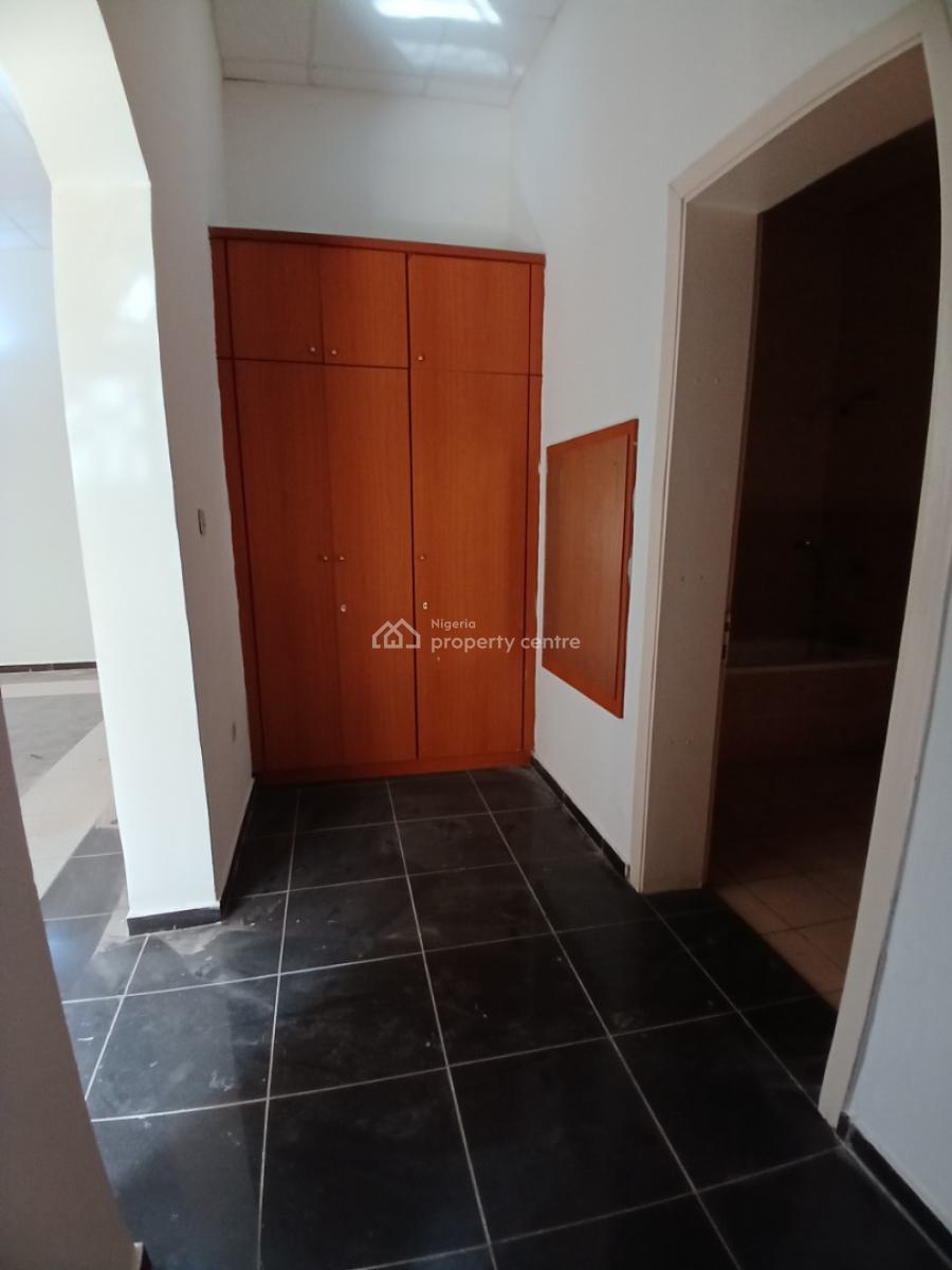3 Bedroom Block of Flat with Swimming Pool, Maitama Abuja Diplomatic Zone, Maitama District, Abuja, House for Rent