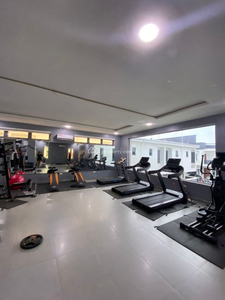 Luxurious 3bedroom Apartment with Swimming Pool and Gym, Ologolo, Lekki, Lagos, Flat / Apartment Short Let