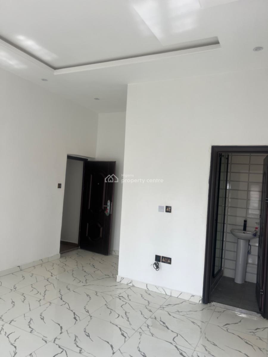 3-bedroom Terrace Duplex, Von Axis, Lugbe District, Abuja, Terraced Duplex for Rent