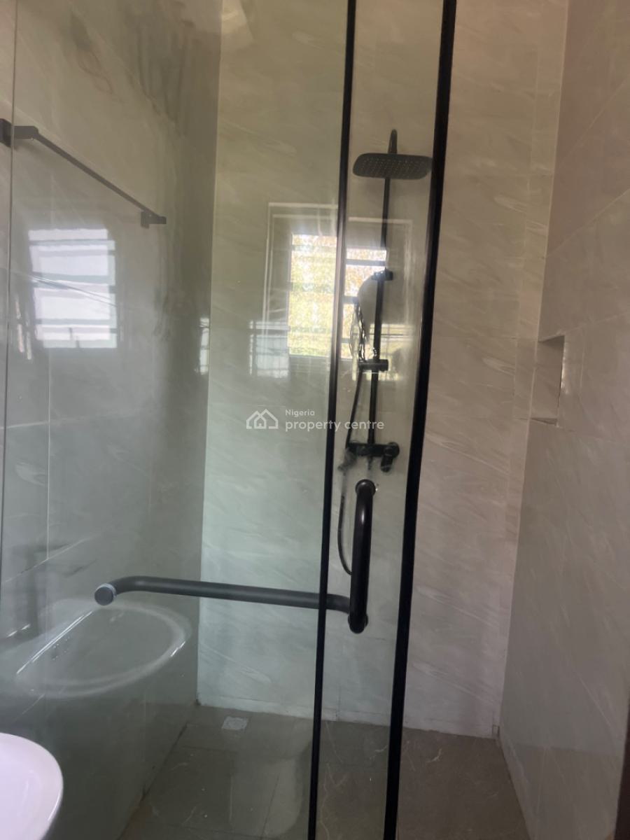 3-bedroom Terrace Duplex, Von Axis, Lugbe District, Abuja, Terraced Duplex for Rent