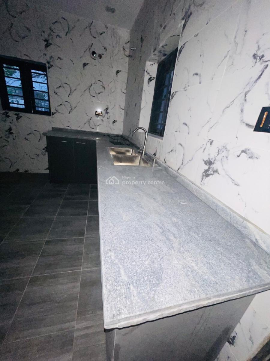 3-bedroom Terrace Duplex, Von Axis, Lugbe District, Abuja, Terraced Duplex for Rent