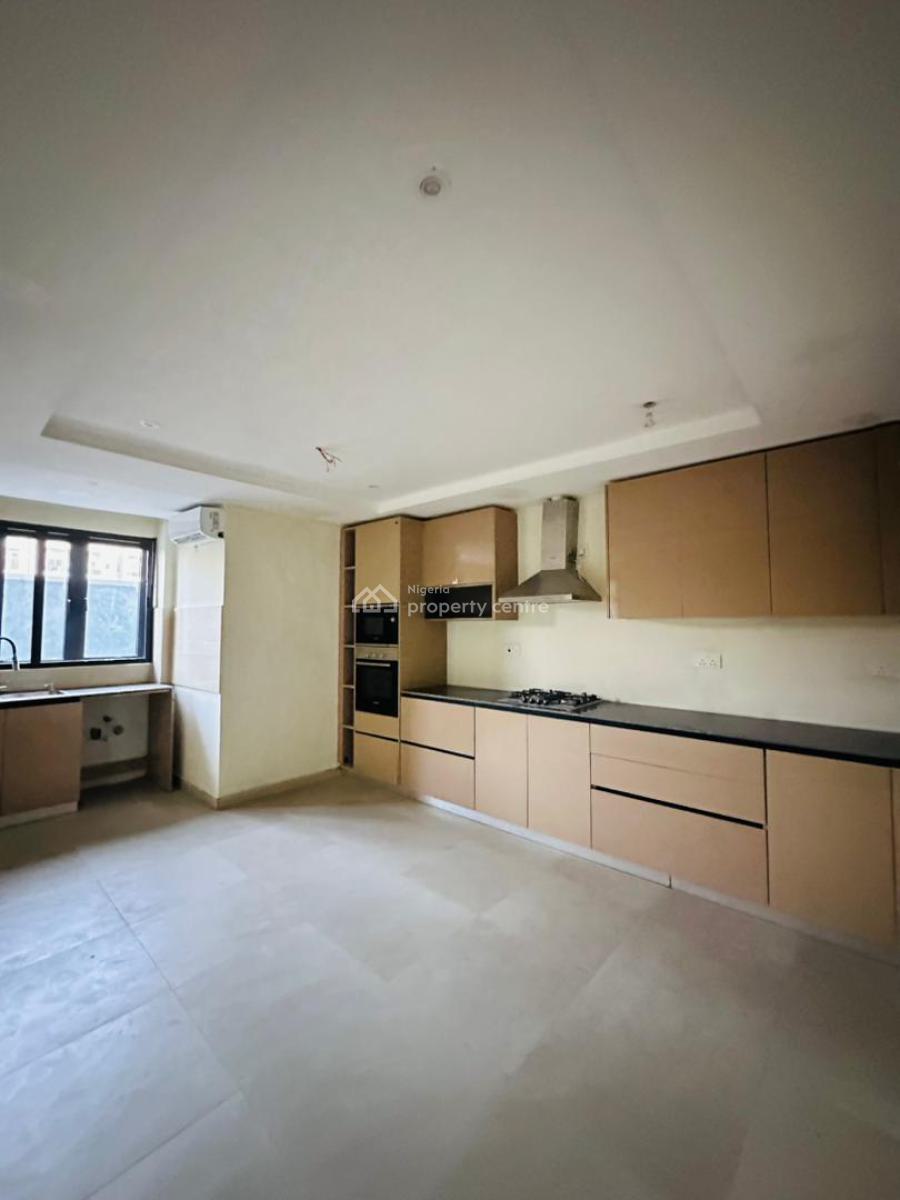 Spacious Serviced 2 Bedroom Apartment, with Pool, Gym and Elevator, Lekki Phase 1, Lekki, Lagos, Flat / Apartment for Rent