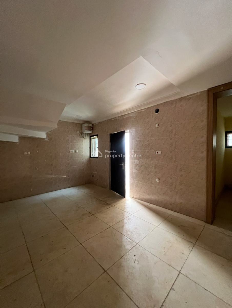 4 Bedroom Townhouse with Bq, Guzape District, Abuja, Terraced Duplex for Sale