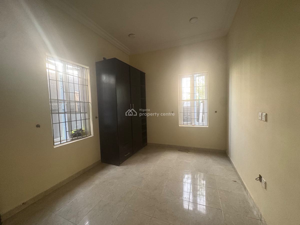 2 Bedroom Flat, Lekki Phase 1, Lekki, Lagos, Flat / Apartment for Rent