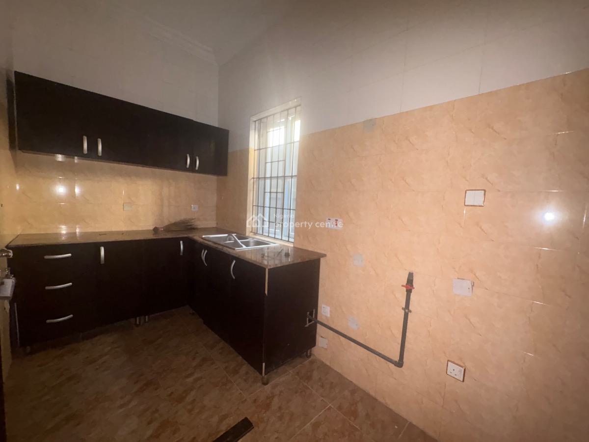 2 Bedroom Flat, Lekki Phase 1, Lekki, Lagos, Flat / Apartment for Rent