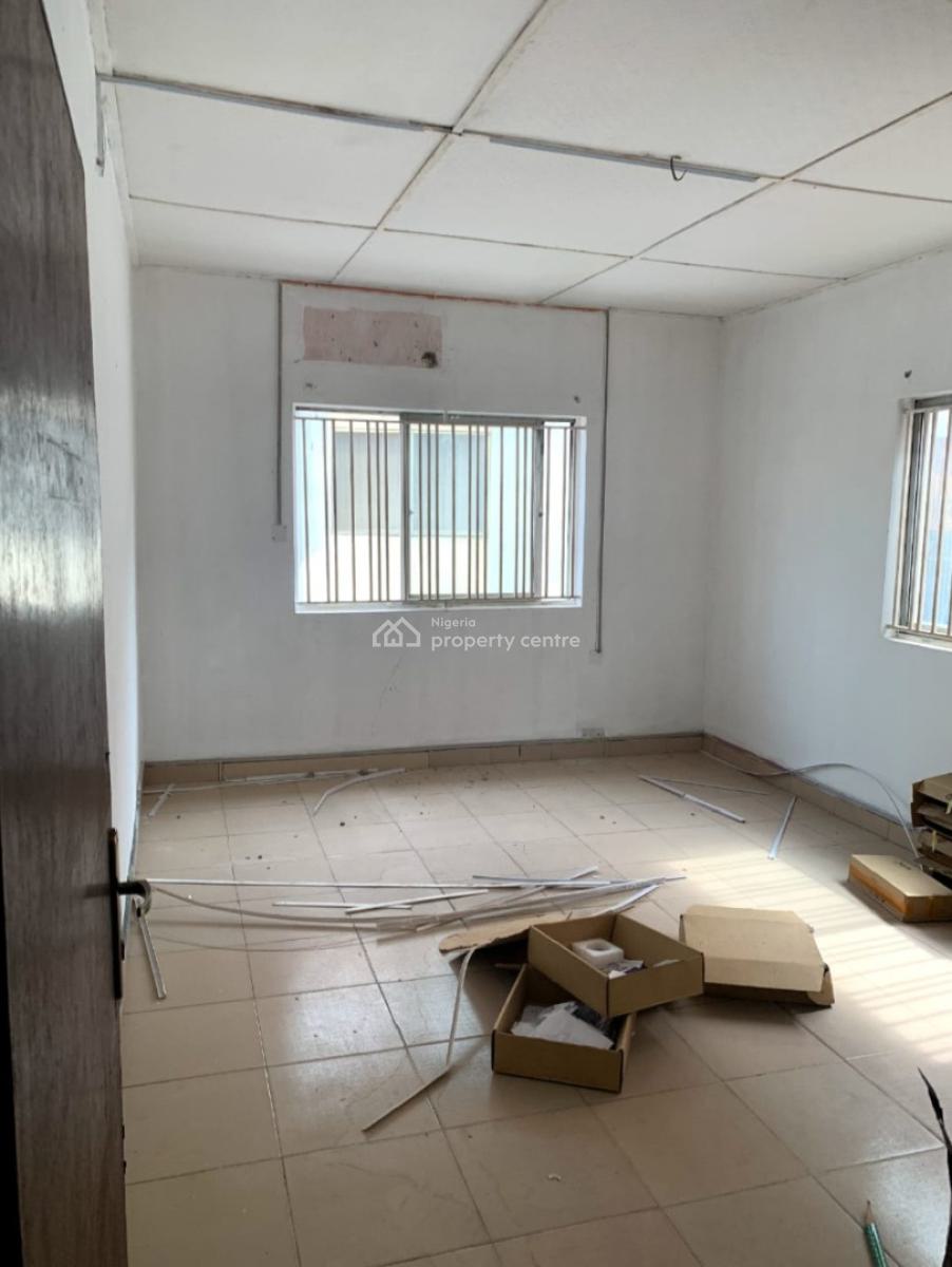 8 Bedrm Detach Duplex+ 2bedrm Bq (all Commercial Use), Lovely Environment Off College Road Ogba-ikeja Lagos, Ogba, Ikeja, Lagos, Commercial Property for Rent
