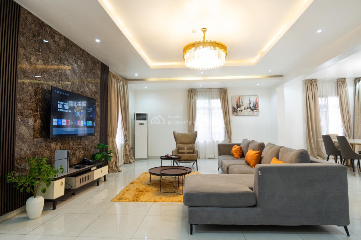 Beautifully Furnished 3 Bedroom Penthouse, Lekki Phase 1, Lekki, Lagos, Flat / Apartment Short Let