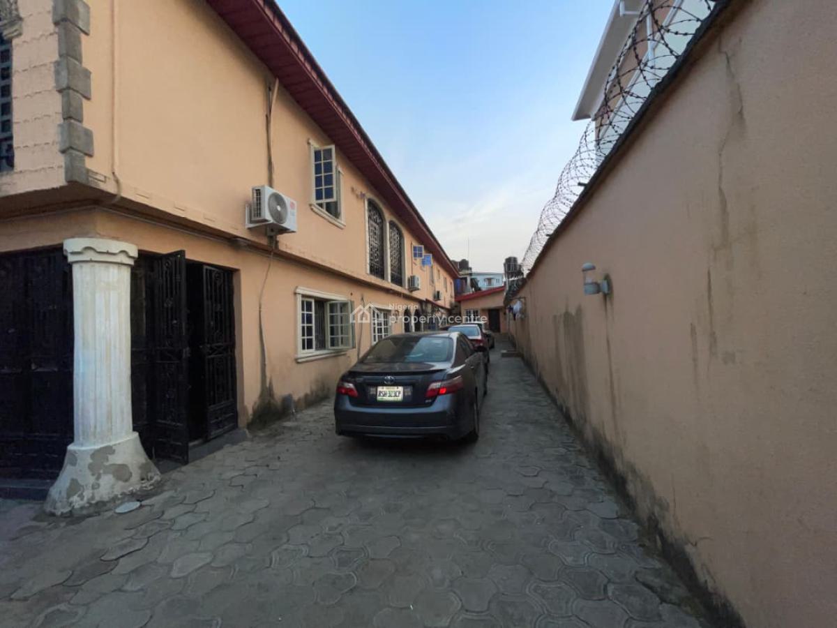 2bedroom Apartment Above Is The Pictures of Spacious T, Sangotedo, Ajah, Lagos, Flat / Apartment for Rent