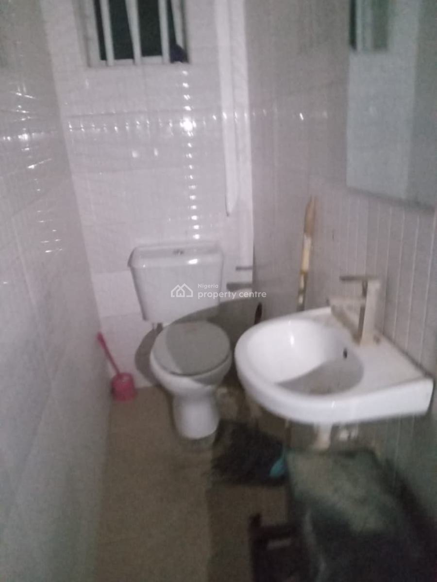 Neat and Well Maintained 4 Bedrooms Terraced Duplex, Ikota Villa, Lekki Expressway, Lekki, Lagos, Terraced Duplex for Rent