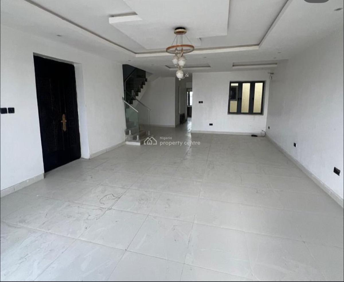 Luxury 3 Bedroom Penthouse Maisonette, Lekki Phase 1, Lekki, Lagos, Flat / Apartment for Sale
