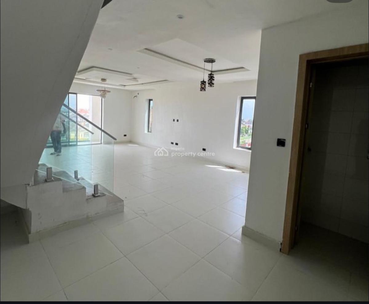 Luxury 3 Bedroom Penthouse Maisonette, Lekki Phase 1, Lekki, Lagos, Flat / Apartment for Sale