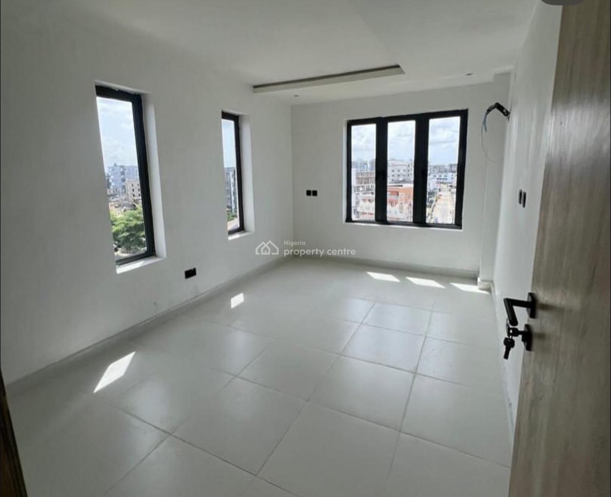 Luxury 3 Bedroom Penthouse Maisonette, Lekki Phase 1, Lekki, Lagos, Flat / Apartment for Sale