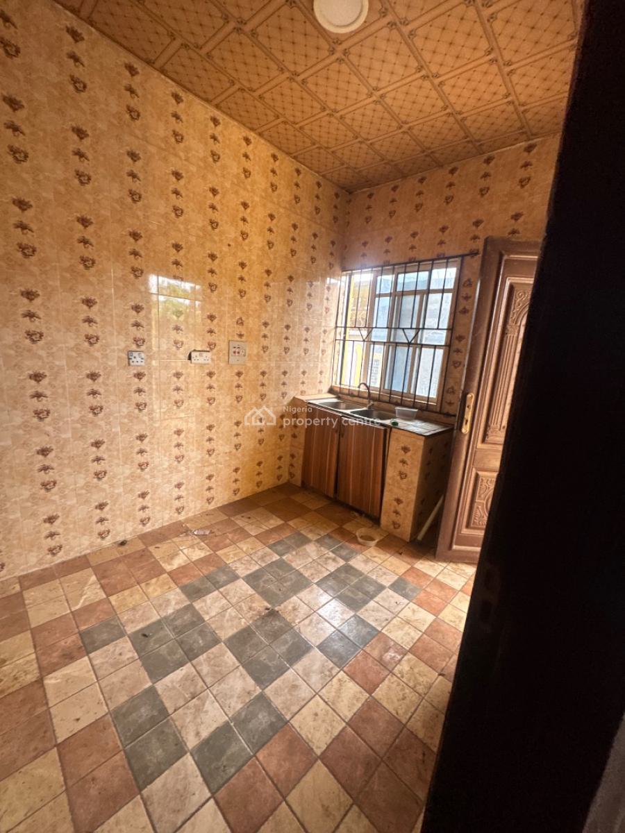 2 Bedroom Flat, Oreyo, Igbogbo, Ikorodu, Lagos, Flat / Apartment for Rent