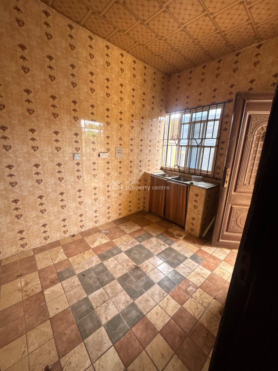 2 Bedroom Flat, Oreyo, Igbogbo, Ikorodu, Lagos, Flat / Apartment for Rent