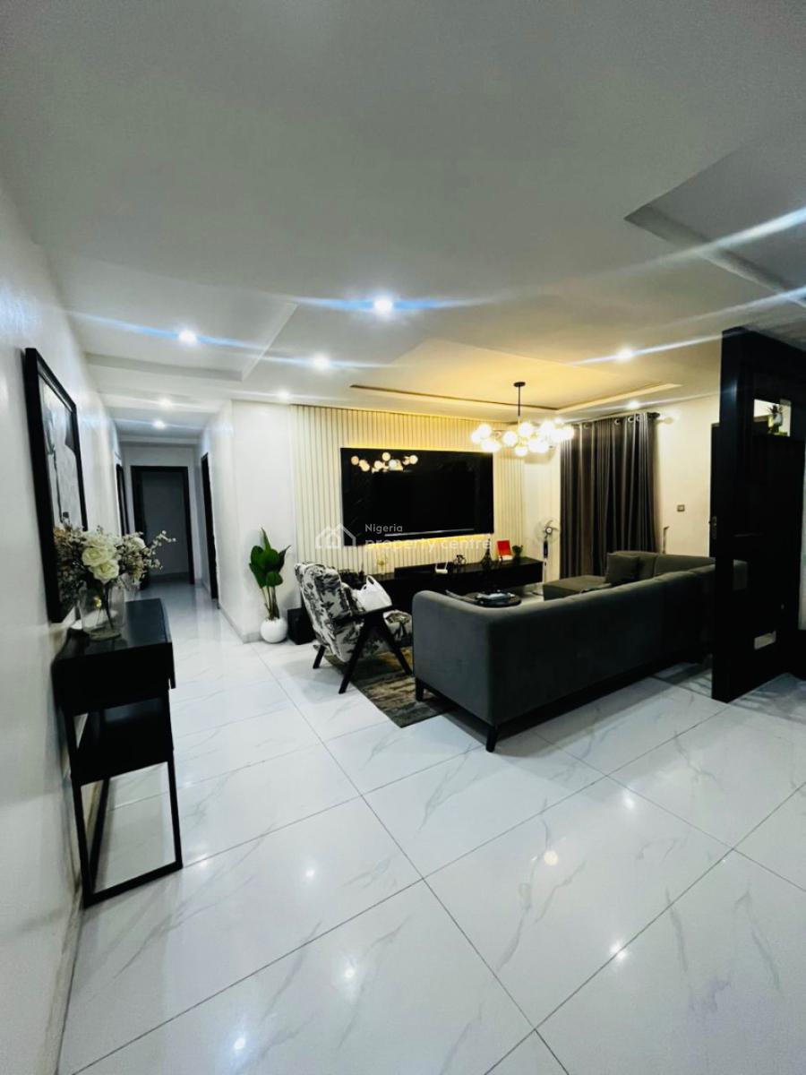 Distress Deal! Exquisite 2 Bedroom Apartment, Ikate, Lekki, Lagos, Flat / Apartment for Sale