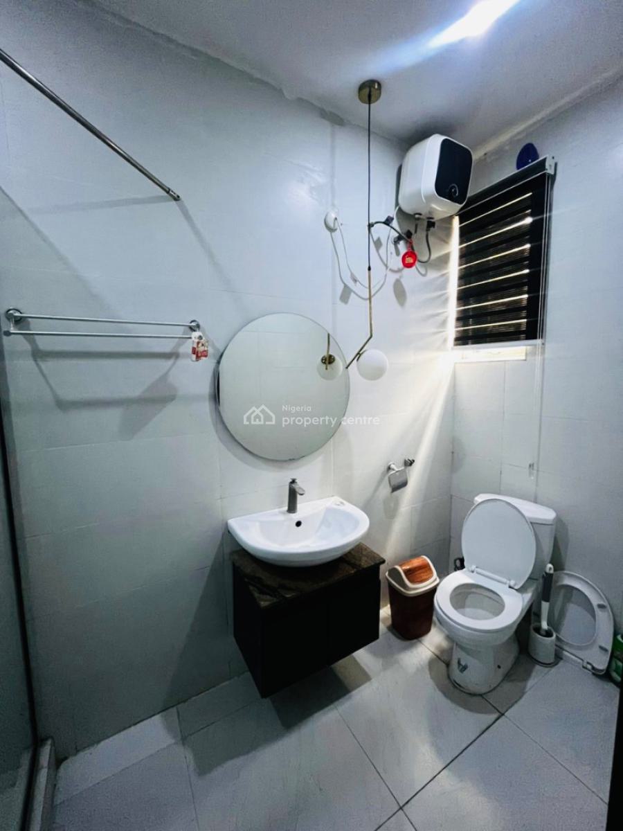 Distress Deal! Exquisite 2 Bedroom Apartment, Ikate, Lekki, Lagos, Flat / Apartment for Sale