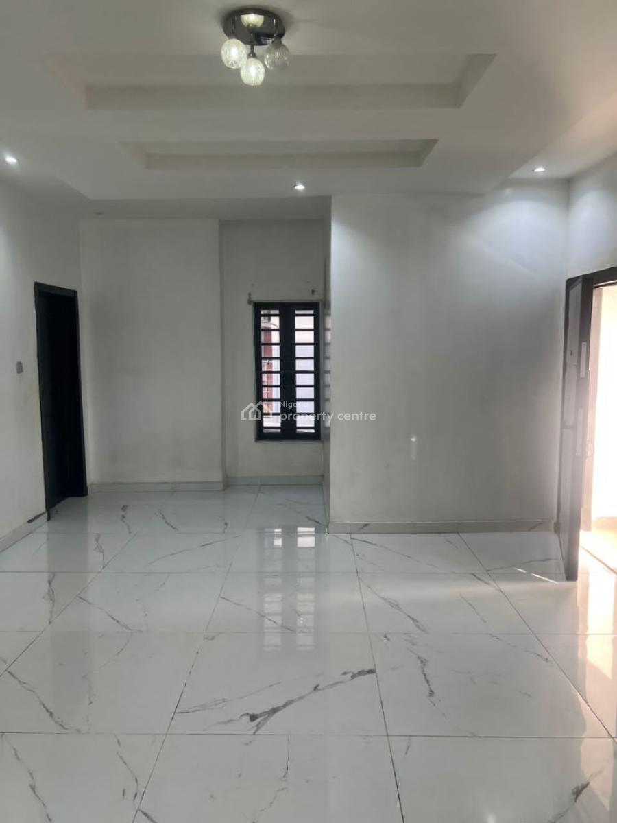 Modern Built Luxury 2bedrooms Apartment Upstairs in an Estate, Gated Estate, Badore, Ajah, Lagos, Flat / Apartment for Rent