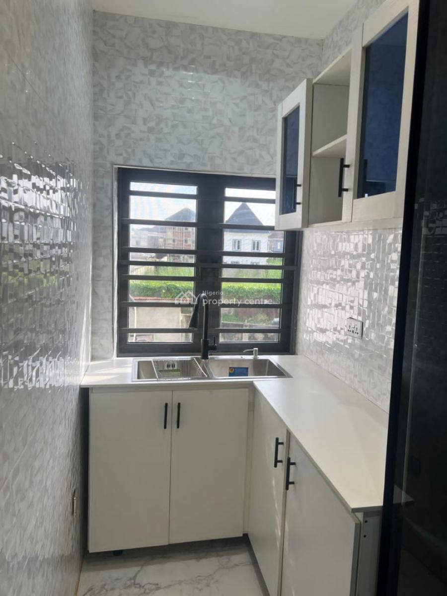 Modern Built Luxury 2bedrooms Apartment Upstairs in an Estate, Gated Estate, Badore, Ajah, Lagos, Flat / Apartment for Rent
