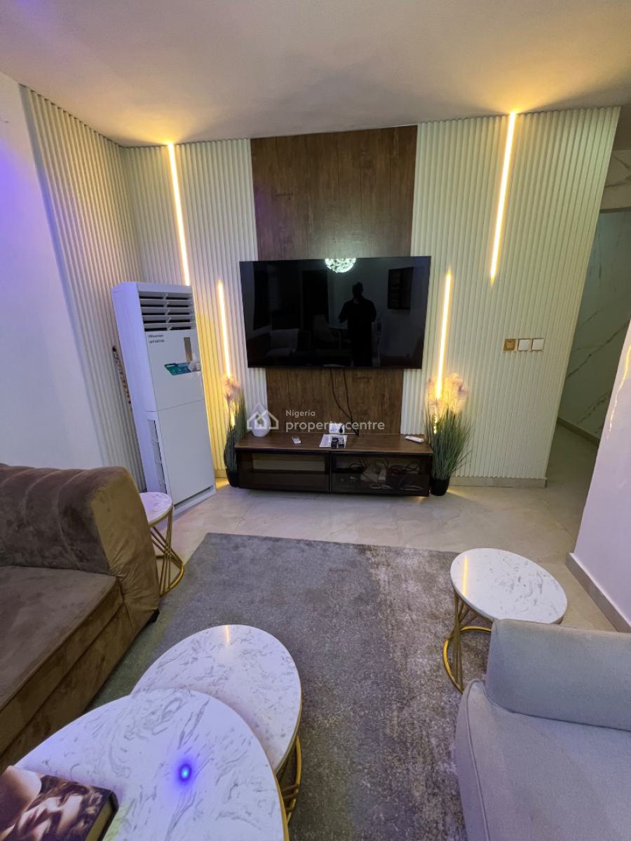 Unfurnished and Fully-serviced 2-bedroom Flat with a Swimming Pool, Lekki Phase 1, Lekki, Lagos, Flat / Apartment for Rent