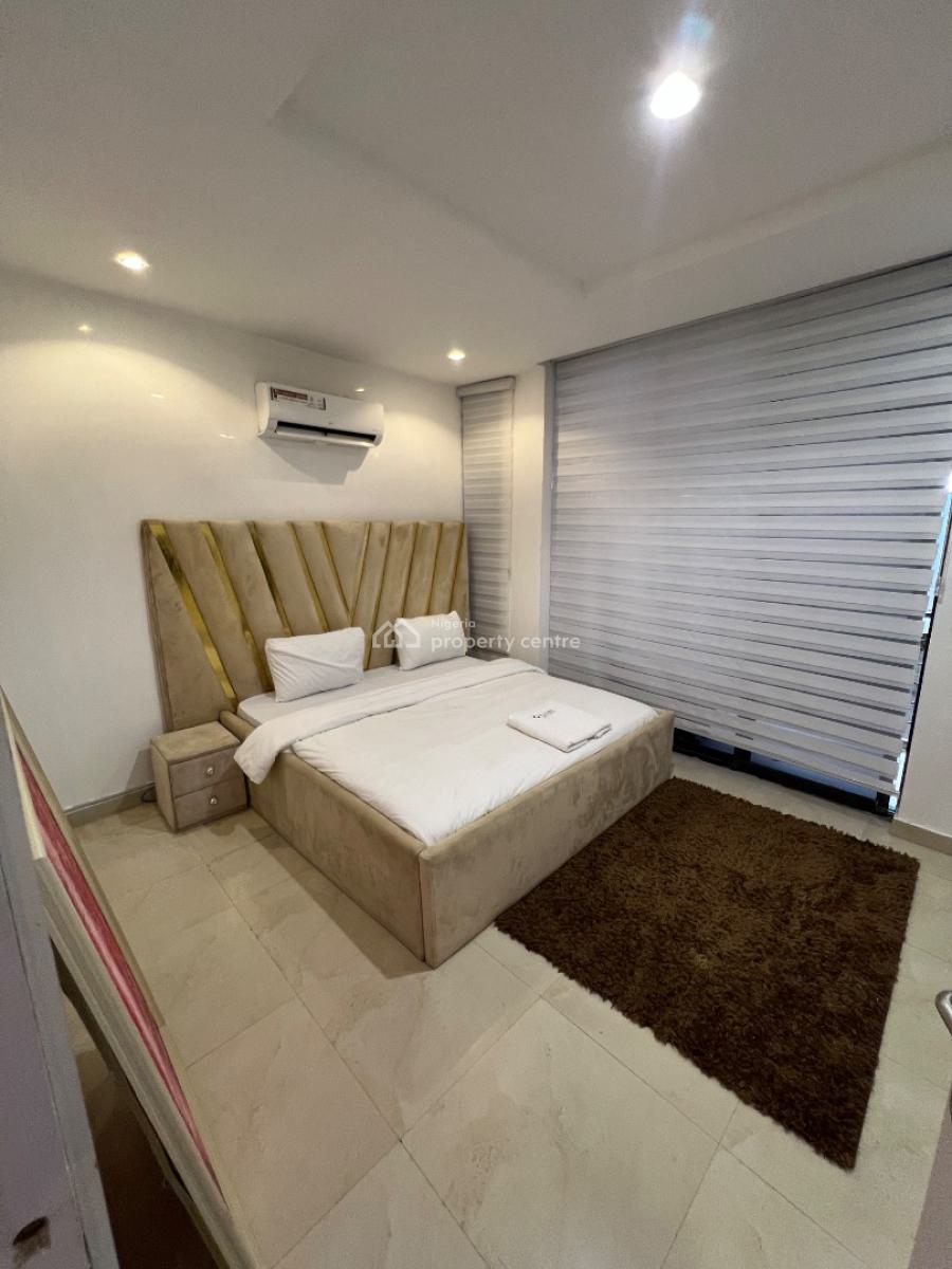 Unfurnished and Fully-serviced 2-bedroom Flat with a Swimming Pool, Lekki Phase 1, Lekki, Lagos, Flat / Apartment for Rent