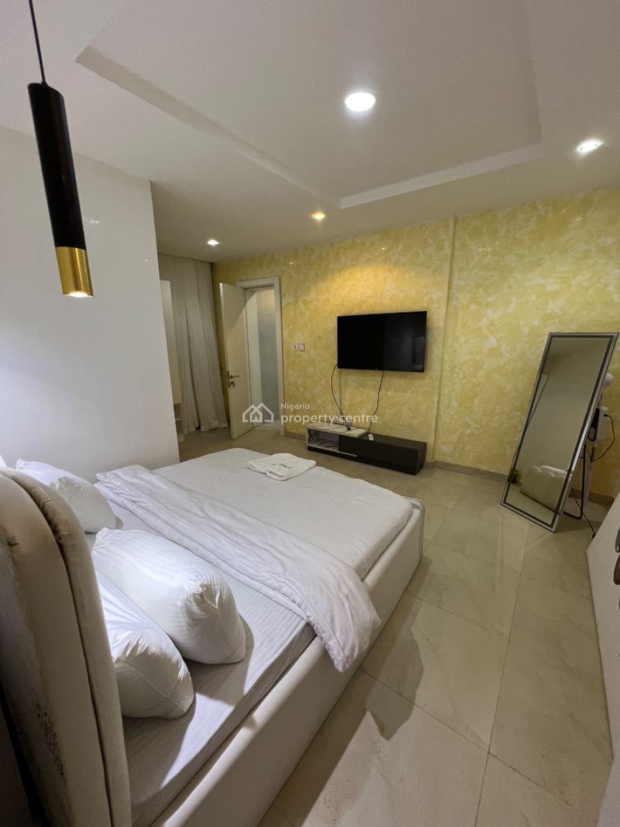 Unfurnished and Fully-serviced 2-bedroom Flat with a Swimming Pool, Lekki Phase 1, Lekki, Lagos, Flat / Apartment for Rent