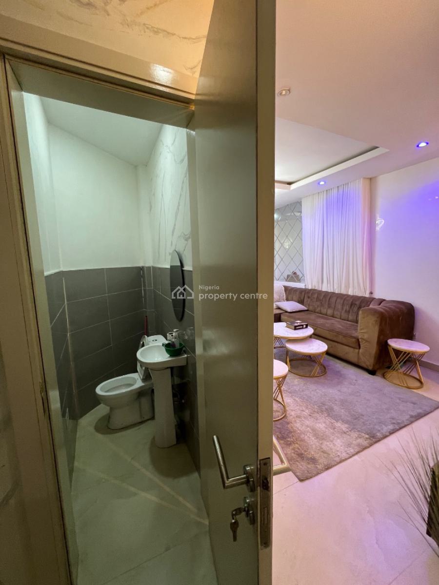 Unfurnished and Fully-serviced 2-bedroom Flat with a Swimming Pool, Lekki Phase 1, Lekki, Lagos, Flat / Apartment for Rent