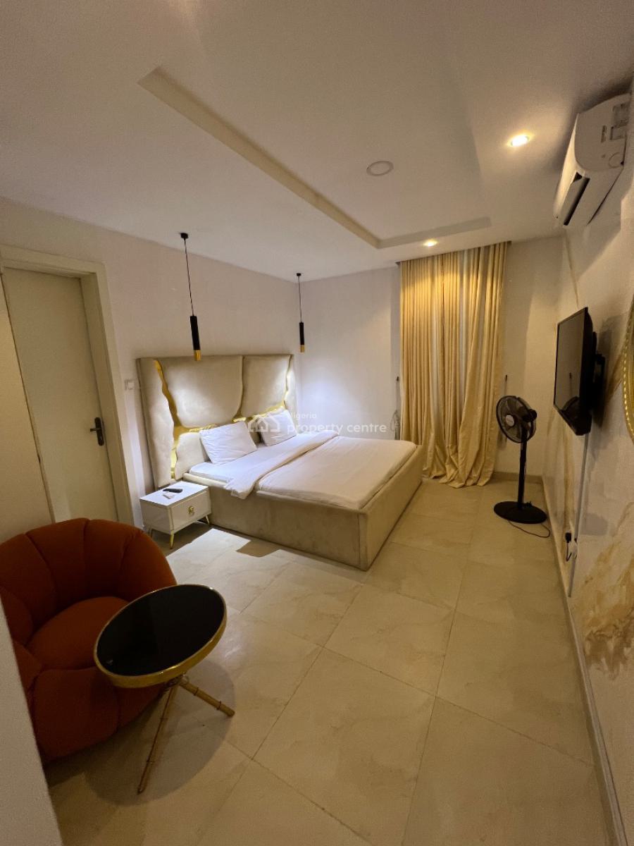 Unfurnished and Fully-serviced 2-bedroom Flat with Elevator, Swim Pool, Lekki Phase 1, Lekki, Lagos, Flat / Apartment for Rent