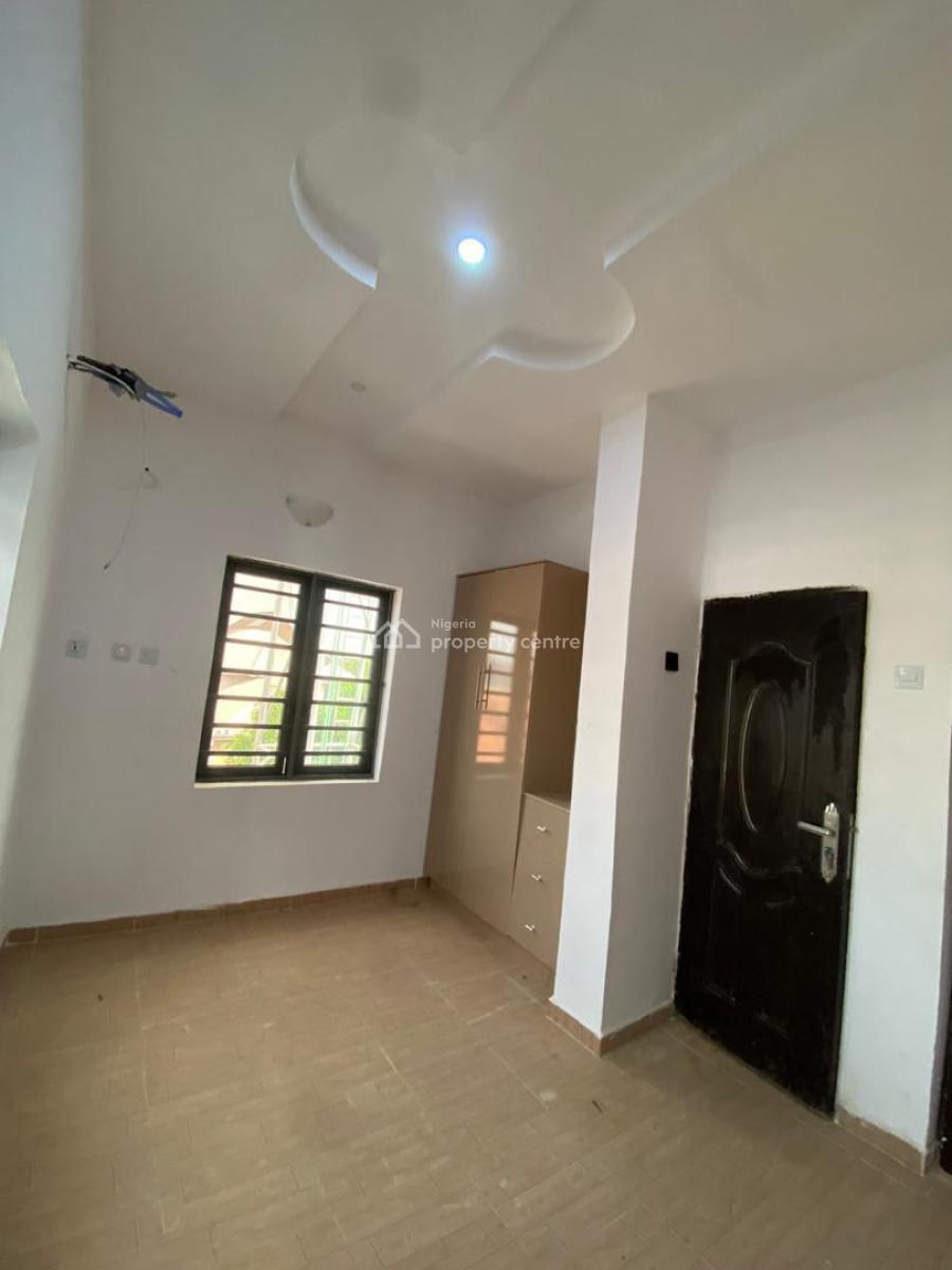 Newly Built 2bedroom Flat with Modern Facilities, Behind Faith Foundation, Oluyole/akala Express Ibadan, Ibadan, Oyo, Flat / Apartment for Rent