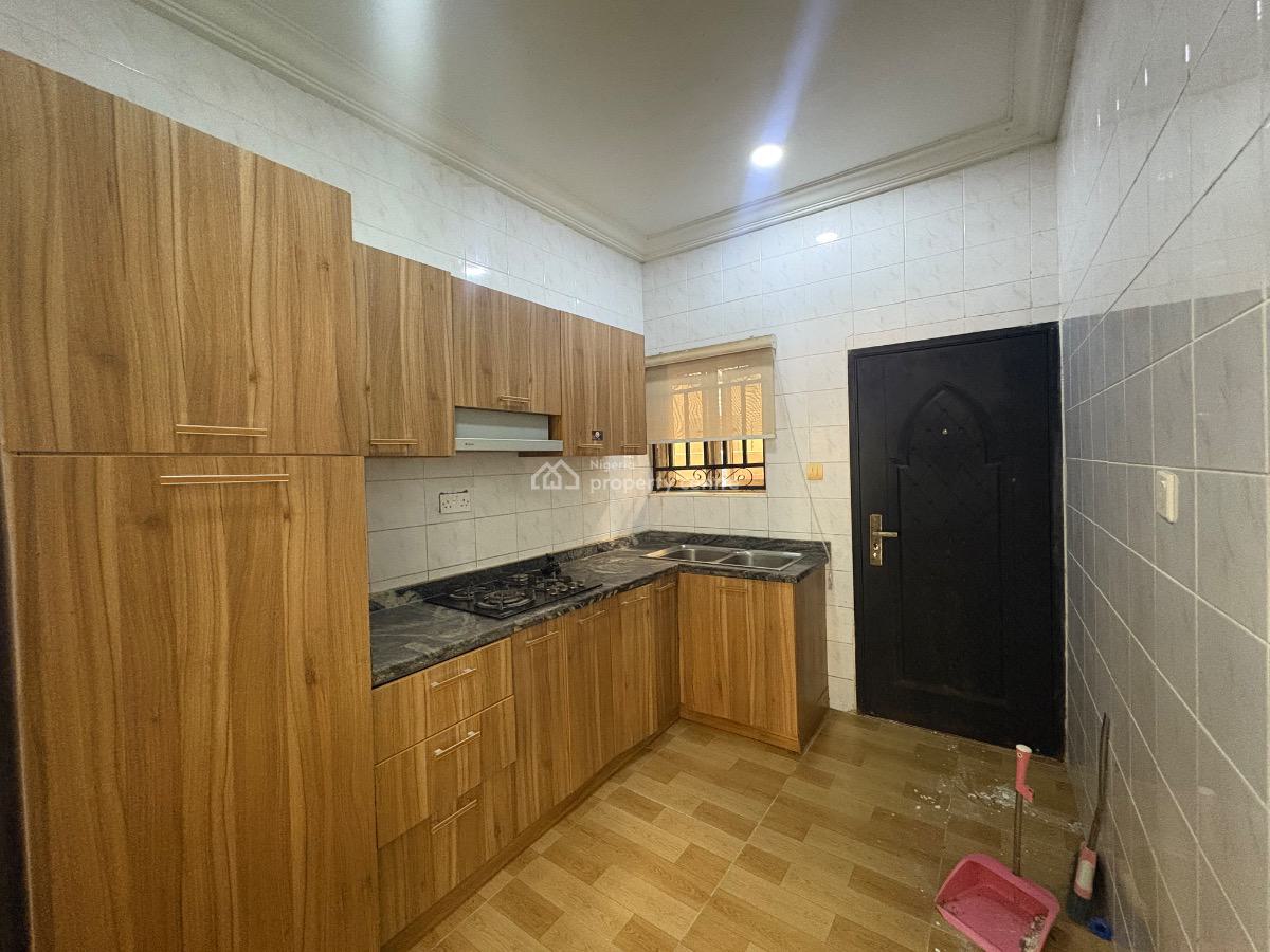 Fully Serviced 1 Bedroom Apartment, Lekki Phase 1, Lekki, Lagos, Flat / Apartment for Rent