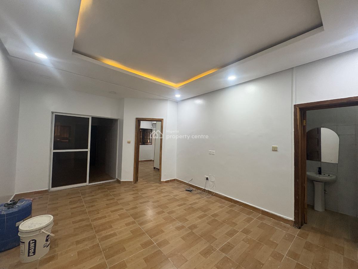 1 Bedroom Apartment with 24 Hours Light, Lekki Phase 1, Lekki, Lagos, Mini Flat (room and Parlour) for Rent