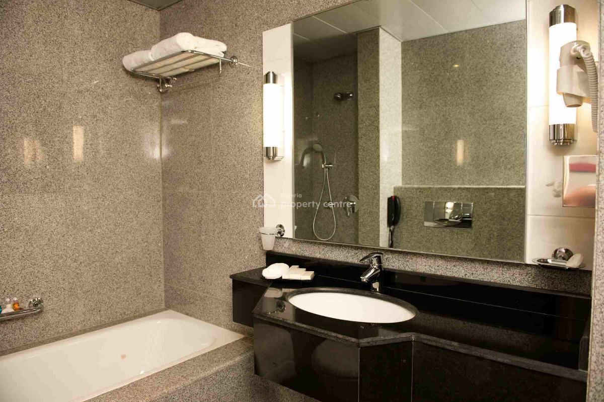 World-class Luxury Hotel with Casino, Nightclub & Executive Suites, Victoria Island (vi), Lagos, Hotel / Guest House for Sale