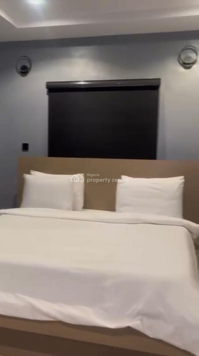 2 Bedroom Apartment, Freedom Way, Lekki Phase 1, Lekki, Lagos, Flat / Apartment Short Let