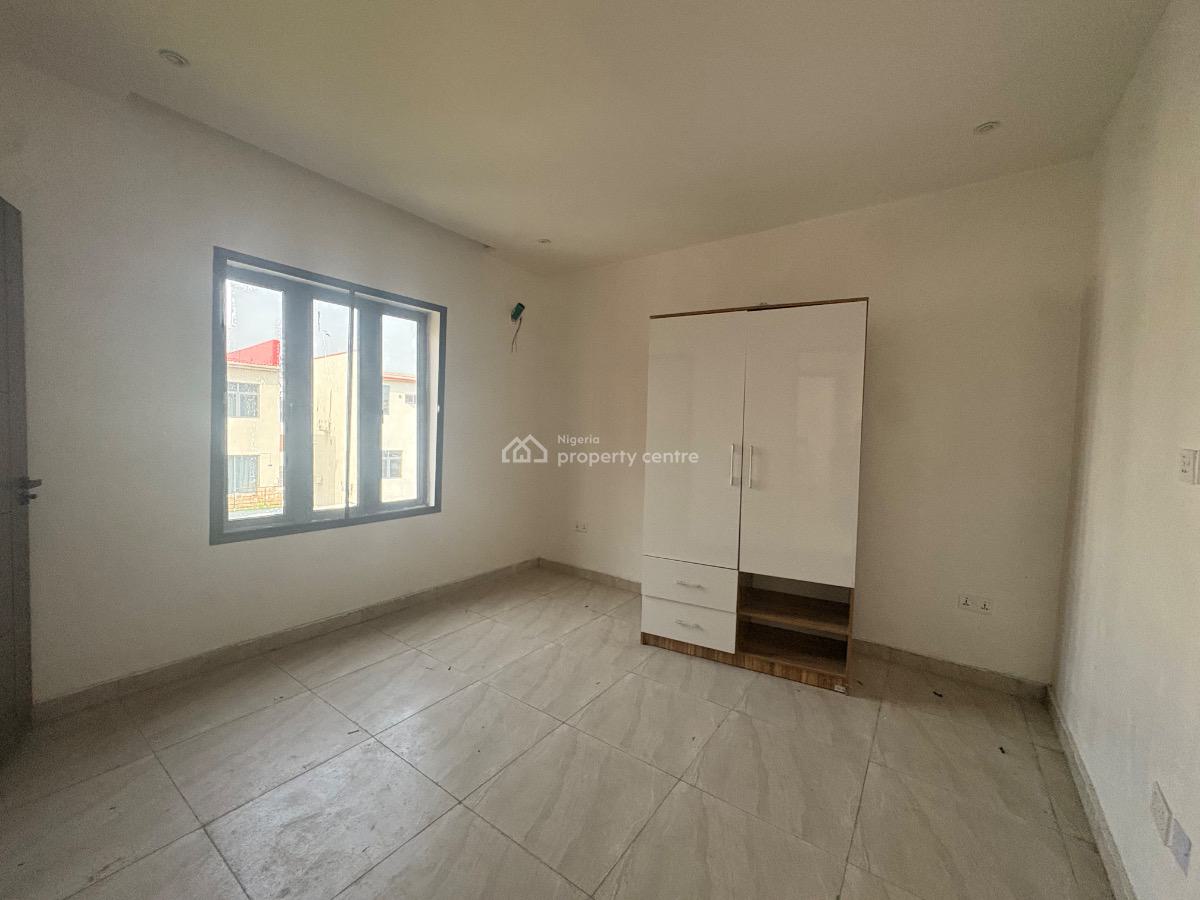 Newly Built 2 Bedroom Apartment, Lekki Phase 1, Lekki, Lagos, Flat / Apartment for Rent
