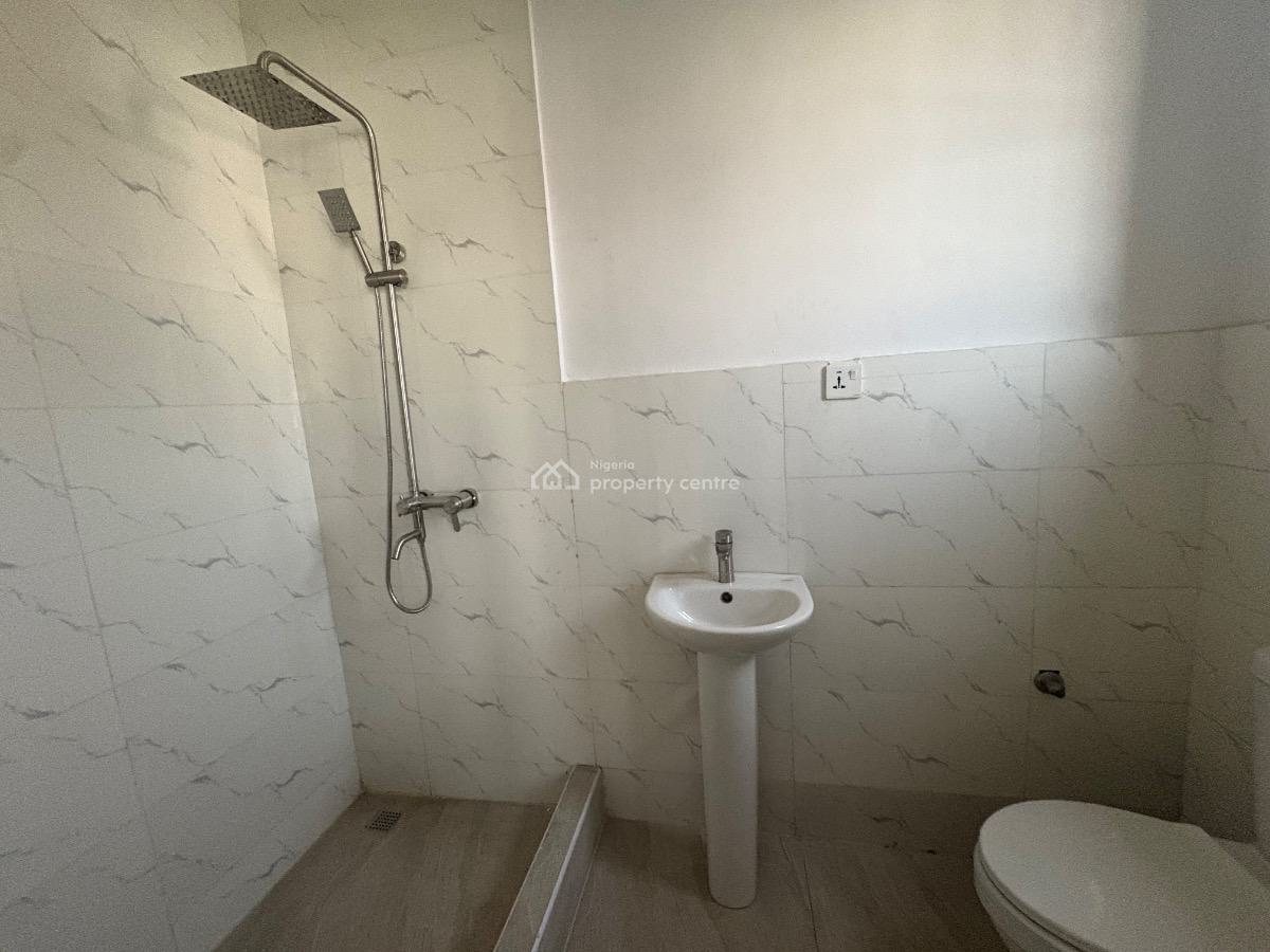 Newly Built 2 Bedroom Apartment, Lekki Phase 1, Lekki, Lagos, Flat / Apartment for Rent