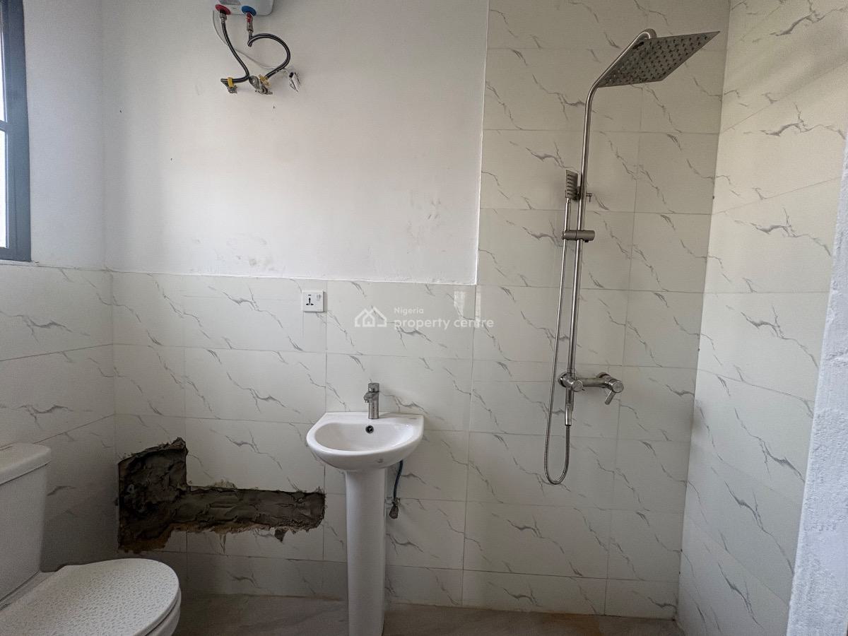 Newly Built 2 Bedroom Apartment, Lekki Phase 1, Lekki, Lagos, Flat / Apartment for Rent