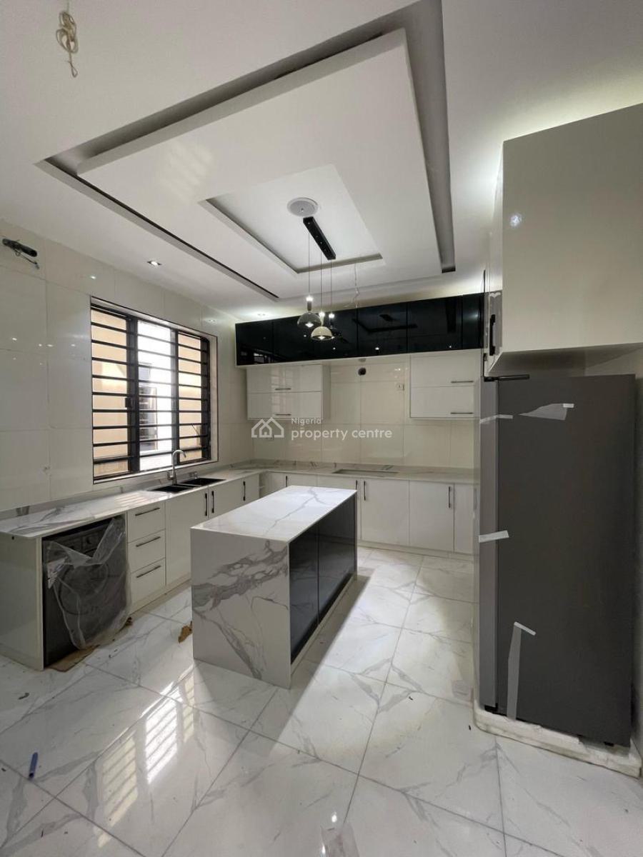5 Bedrooms Fully-detached Duplex with Bq, Chevron, Lekki, Lagos, Detached Duplex for Sale