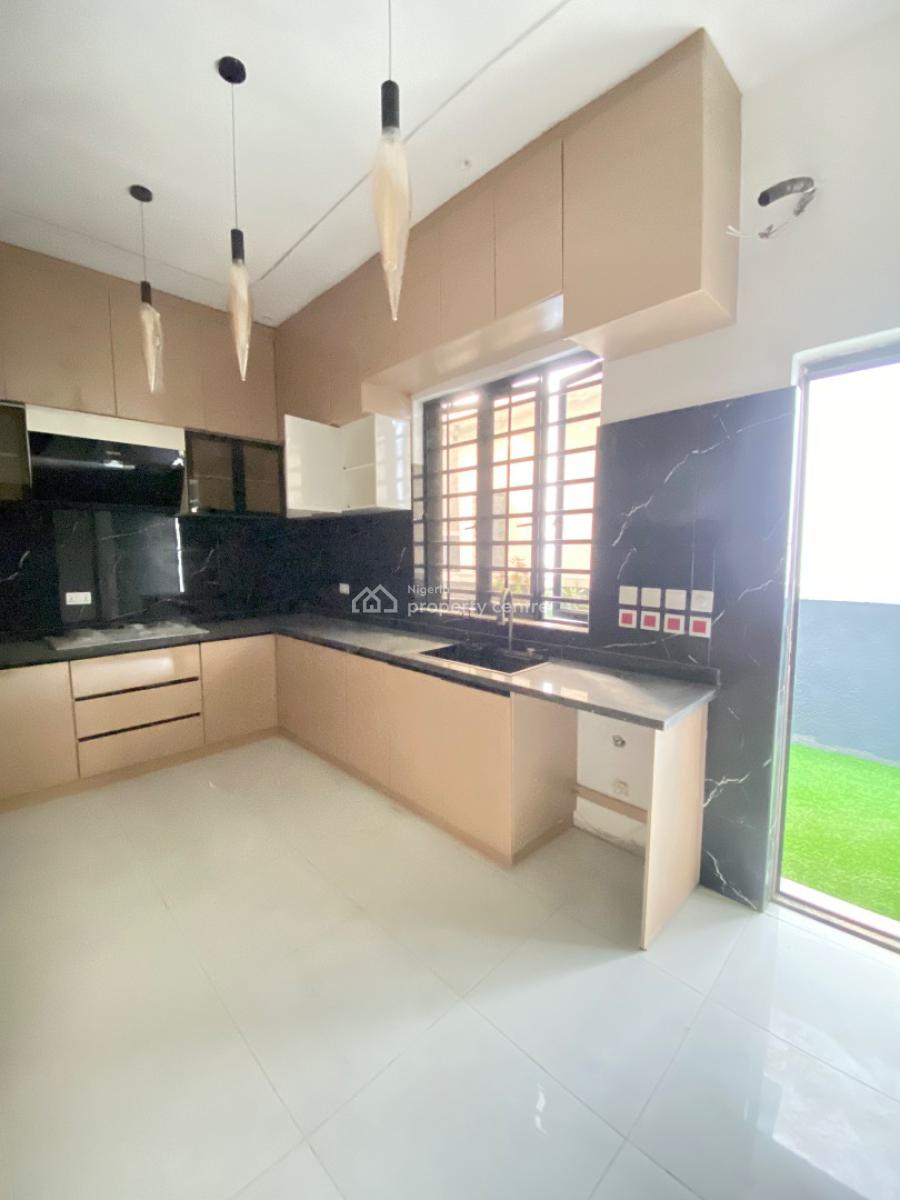 5 Bedroom Fully Detached House, Thomas Estate, Ajah, Lagos, Detached Duplex for Sale