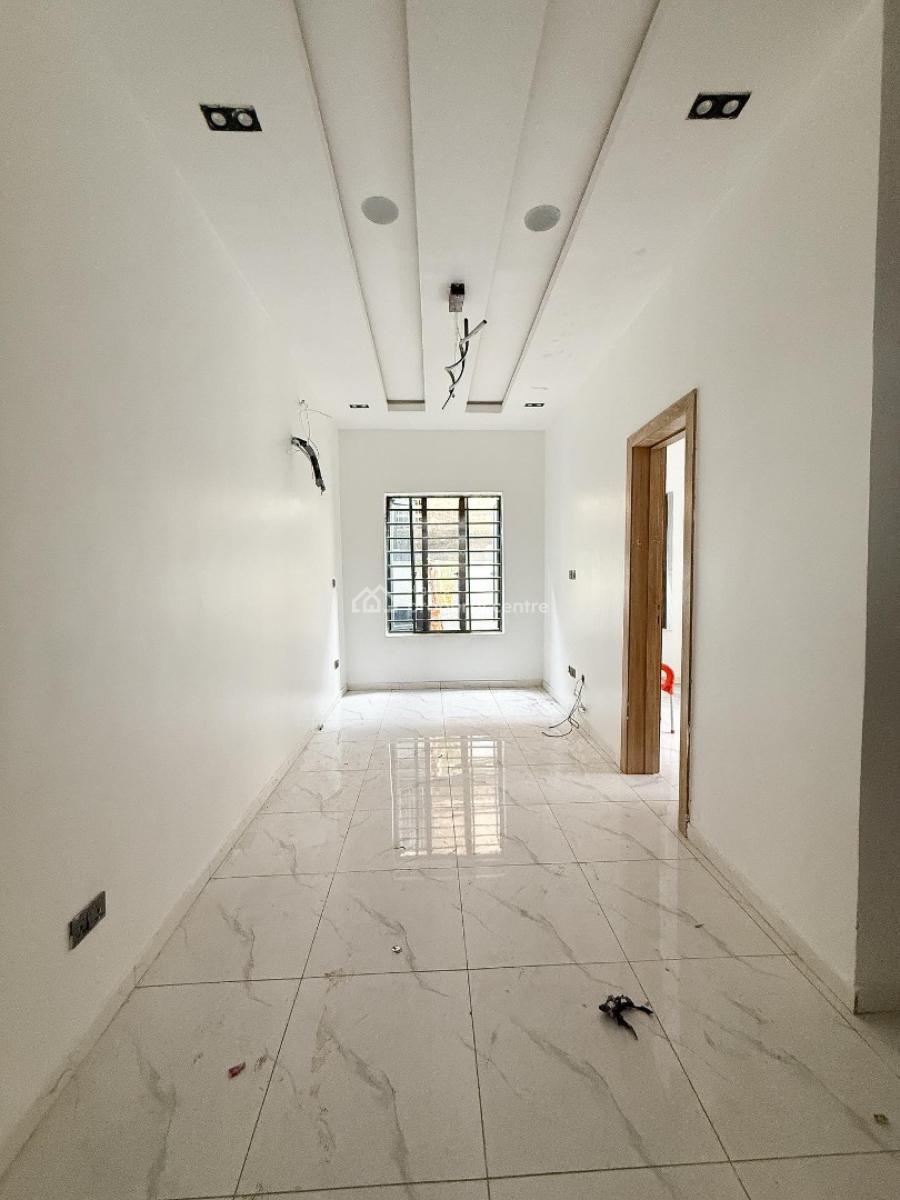 Lovely 1 Bedroom Apartment, Ologolo, Ologolo, Lekki, Lagos, Block of Flats for Sale