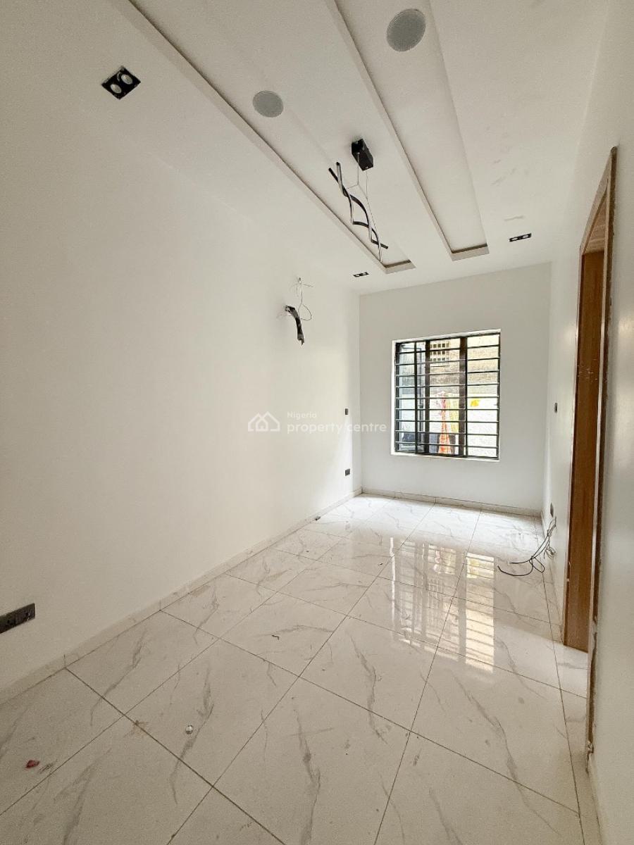 Lovely 1 Bedroom Apartment, Ologolo, Ologolo, Lekki, Lagos, Block of Flats for Sale