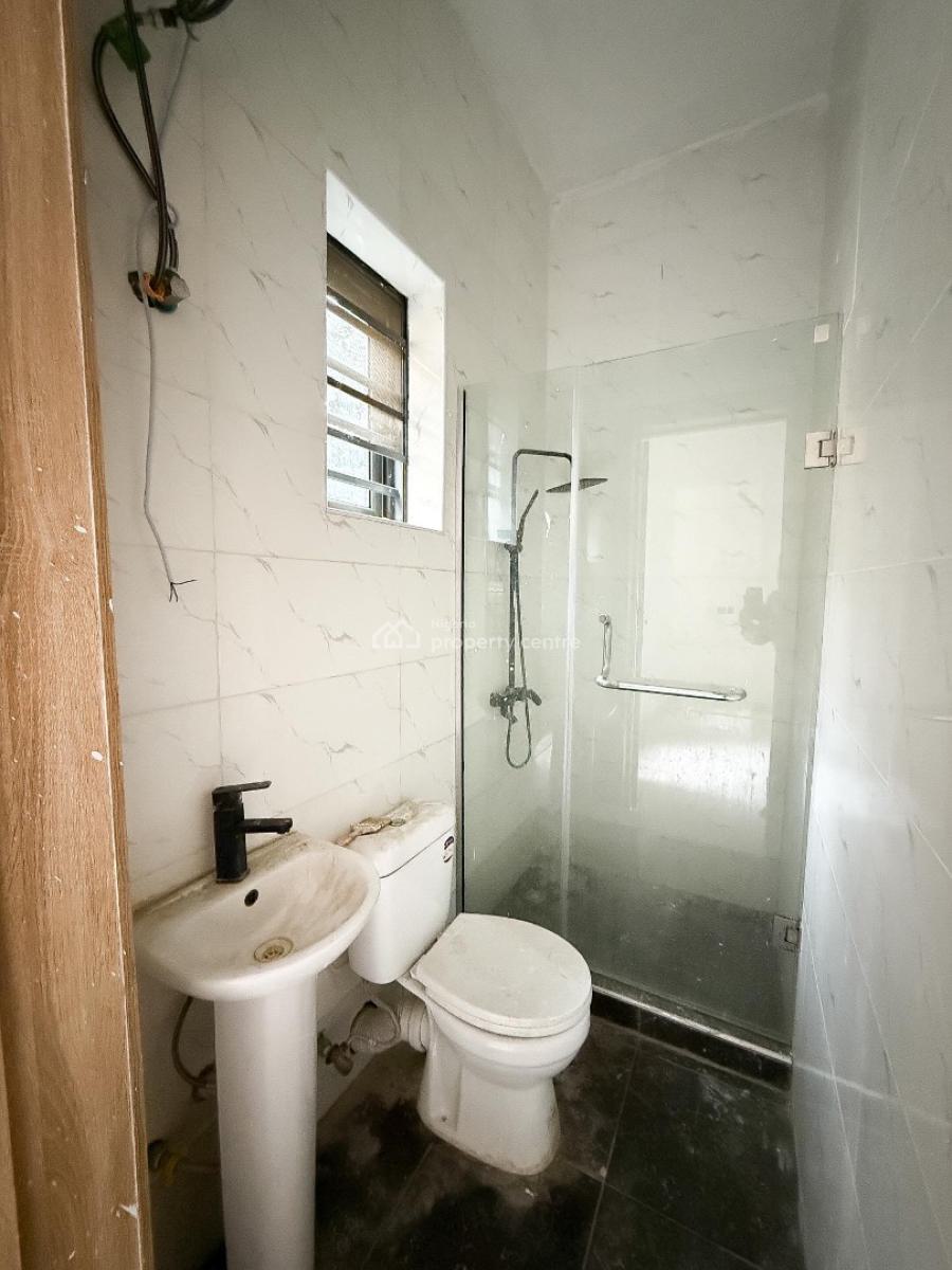 Lovely 1 Bedroom Apartment, Ologolo, Ologolo, Lekki, Lagos, Block of Flats for Sale