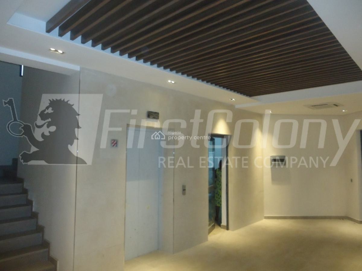 Ample Pent-floor 4 Bedroom Luxury Apartment with Great Facilities, Banana Island, Ikoyi, Lagos, Flat / Apartment for Rent