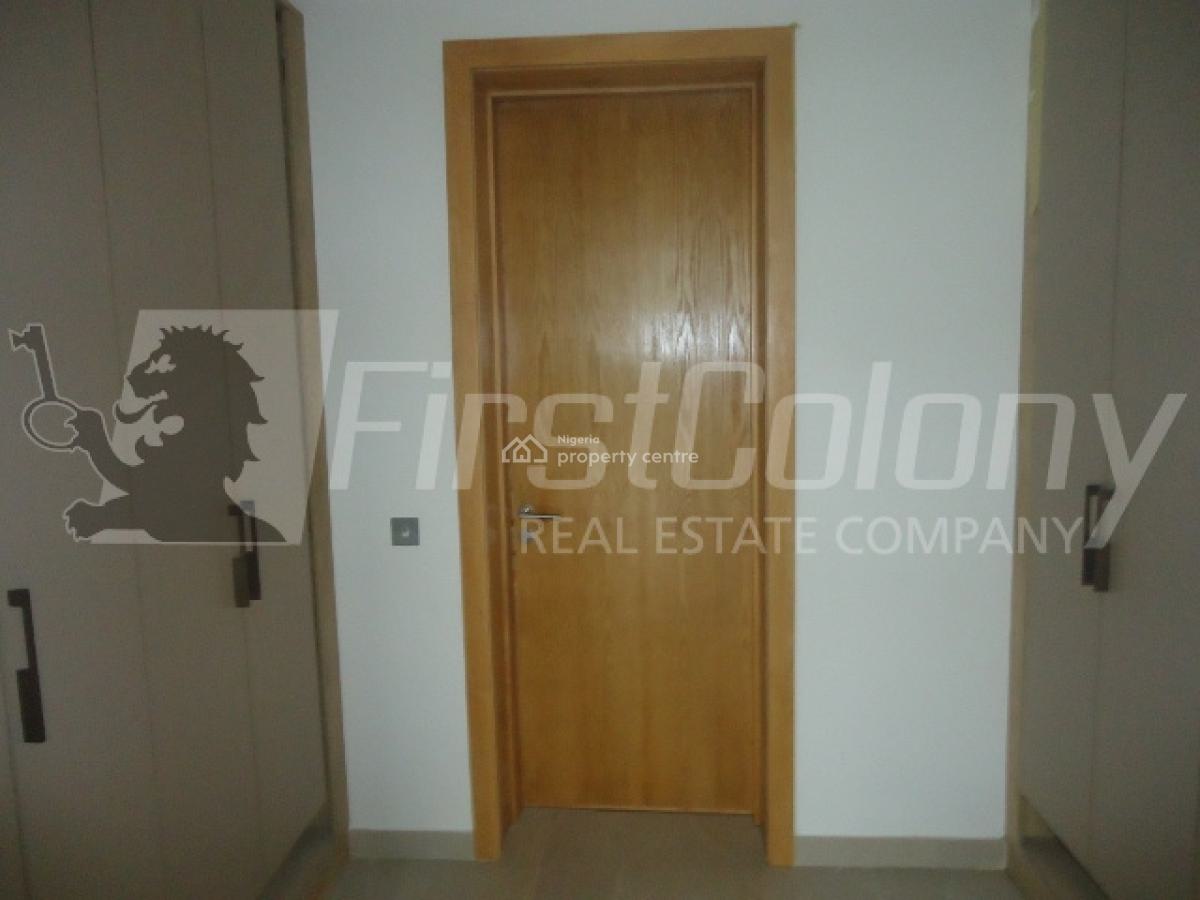 Ample Pent-floor 4 Bedroom Luxury Apartment with Great Facilities, Banana Island, Ikoyi, Lagos, Flat / Apartment for Rent