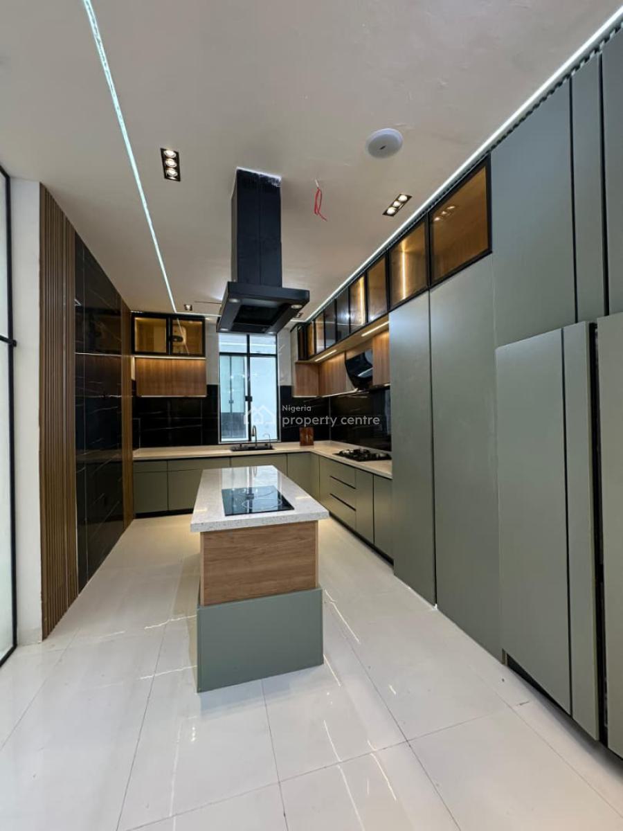 Contemporary 6 Bedroom Fully Detached, Smart Home, Fitted Kitchen, Water Heater, Parking Space , Good Estate, Lekki, Lagos, Detached Duplex for Sale