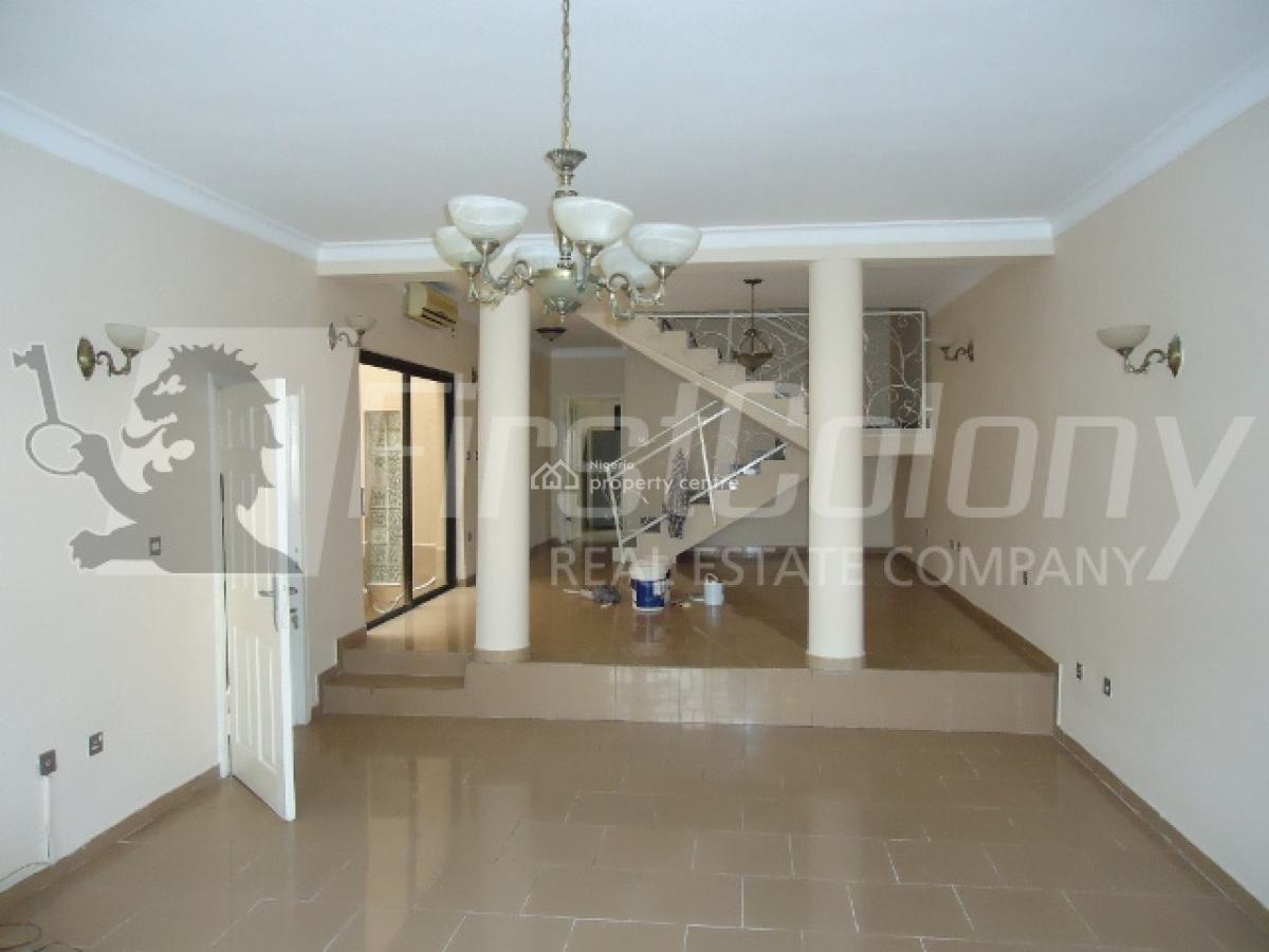Well Maintained Ample 4 Bedroom Duplex with Excellent Facilities, Old Ikoyi, Ikoyi, Lagos, Terraced Duplex for Rent