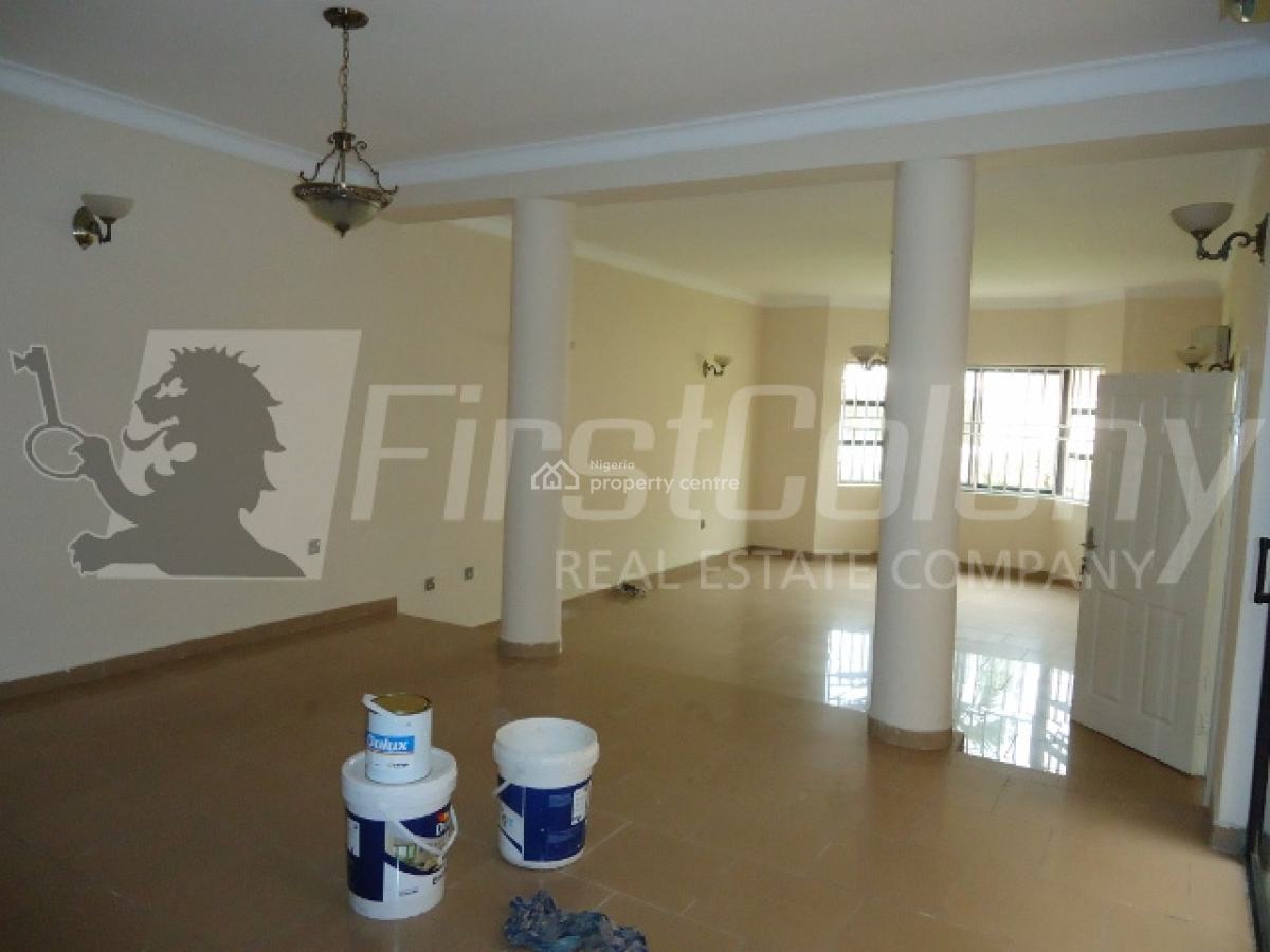 Well Maintained Ample 4 Bedroom Duplex with Excellent Facilities, Old Ikoyi, Ikoyi, Lagos, Terraced Duplex for Rent
