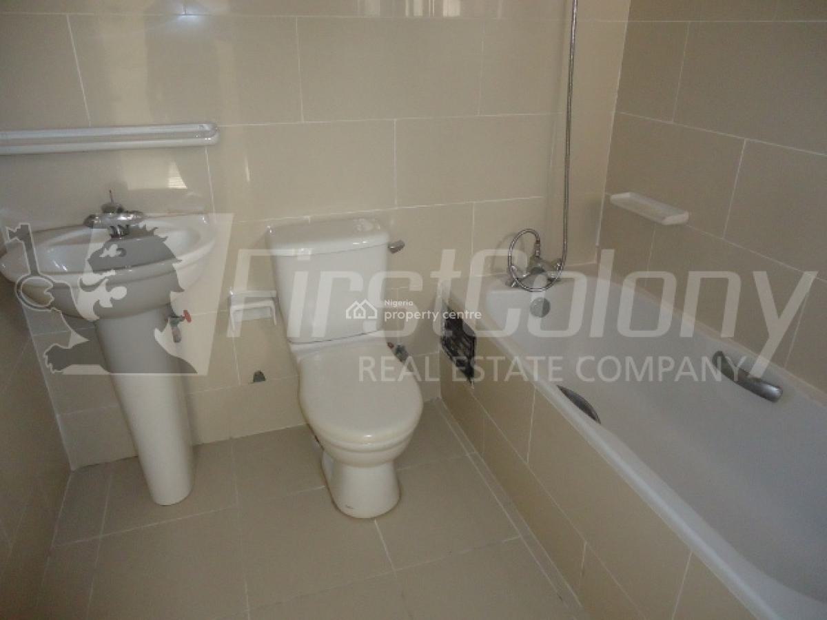 Well Maintained Ample 4 Bedroom Duplex with Excellent Facilities, Old Ikoyi, Ikoyi, Lagos, Terraced Duplex for Rent