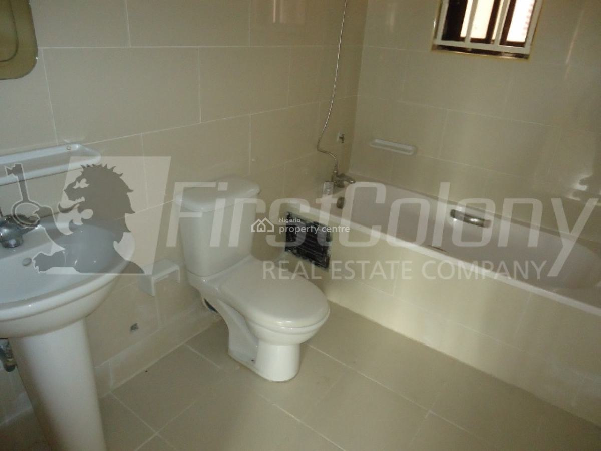 Well Maintained Ample 4 Bedroom Duplex with Excellent Facilities, Old Ikoyi, Ikoyi, Lagos, Terraced Duplex for Rent