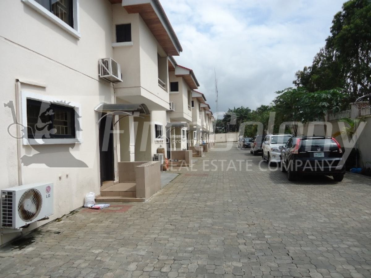 Well Maintained Ample 4 Bedroom Duplex with Excellent Facilities, Old Ikoyi, Ikoyi, Lagos, Terraced Duplex for Rent