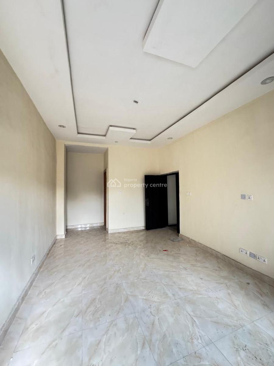 Stunning 3bedroom Apartment in a Secured Area with Top Features, Newly Built 3bedroom Apartment in a Secured Area, Yaba, Lagos, Block of Flats for Sale